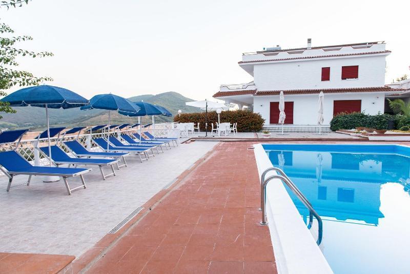 Villa Milena Apartments&Rooms Agropoli Esterno foto
